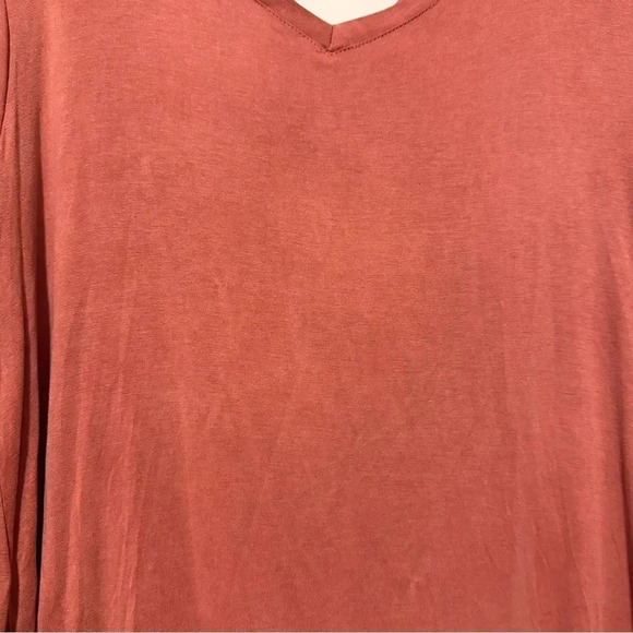 NWT Entro long sleeve vneck top blush size M - Picture 2 of 7